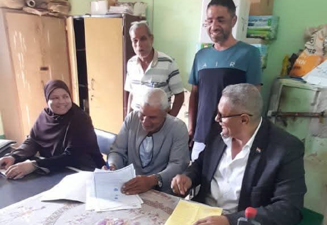 جولة ميدانية لمتابعة صرف الأسمدة لمزارعي المحافظة